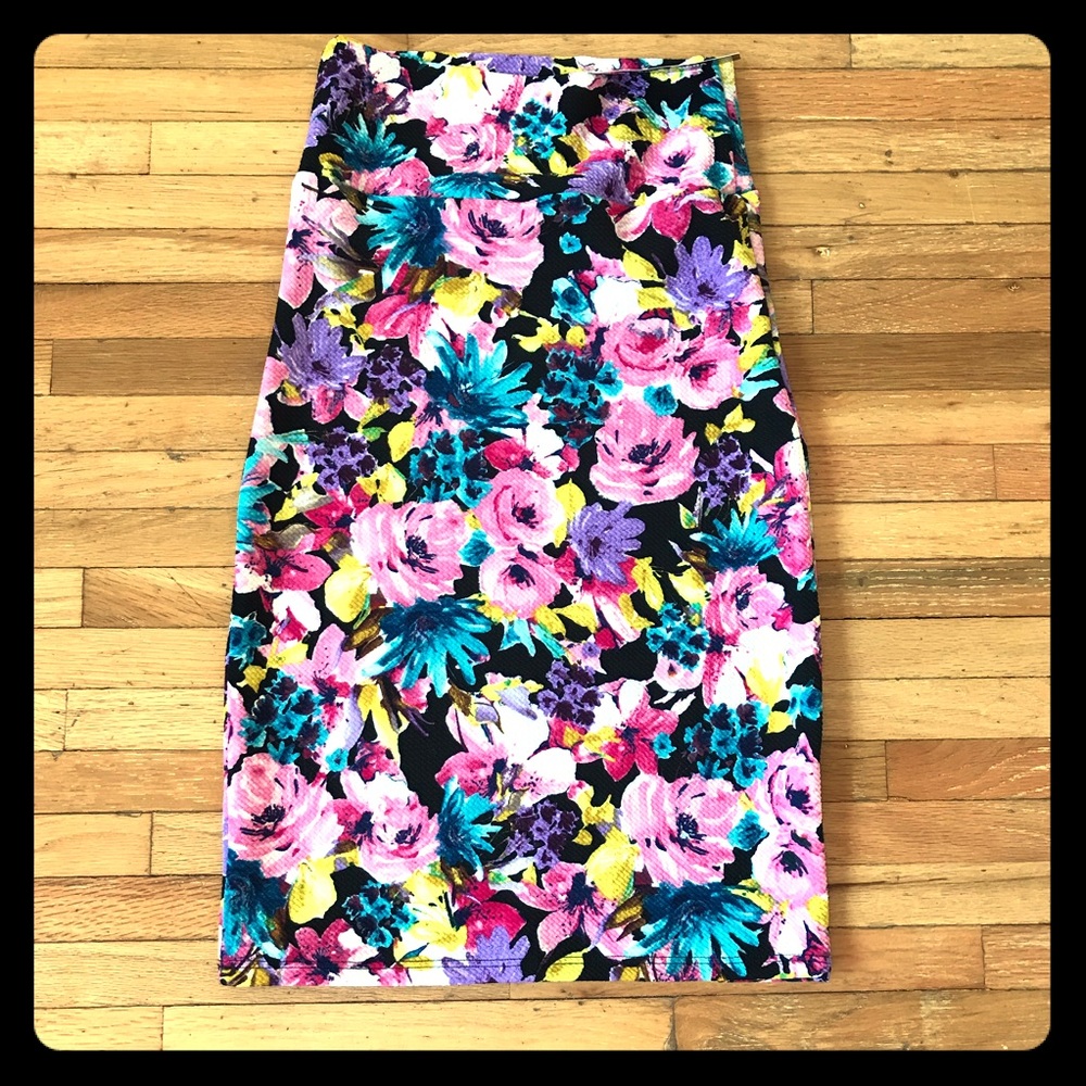 Summer Floral 🌸 Pencil Skirt